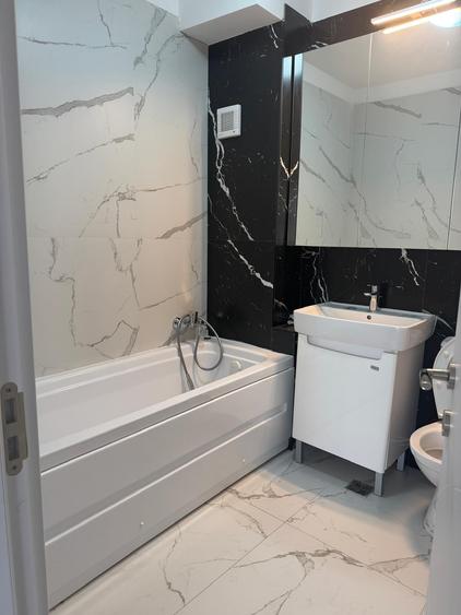 Apartament cu 3 camere decomandat în 1 Decembrie 1918
