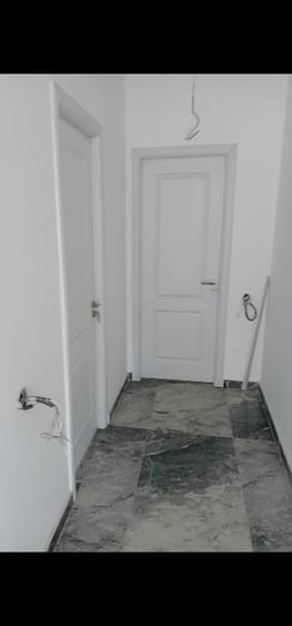 Casă individuală cu 5 camere cu Canalizare în Berceni