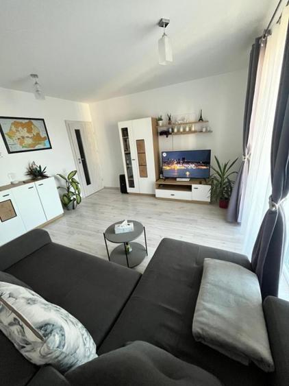 Apartament cu 2 camere decomandat, mobilat în Șelimbăr