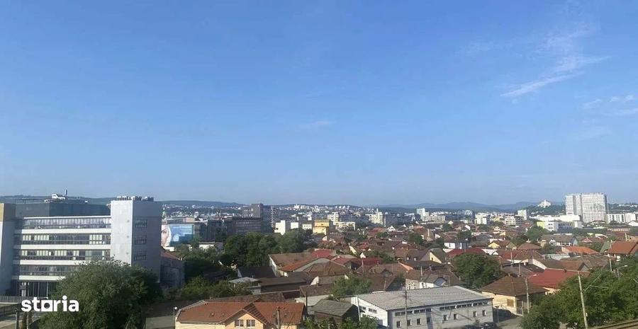 Apartament cu 3 camere, mobilat în Bulgaria