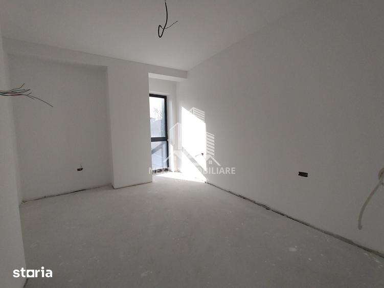 Casă cu 4 camere cu Teren 202 Mp în Palazu Mare