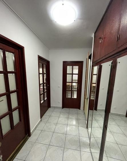 Garsonieră decomandată, mobilată în Muncii