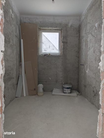 Casă cu 3 camere cu Teren 500 Mp în Tărtășești