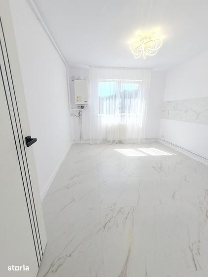 Apartament cu 2 camere decomandat în Dârste