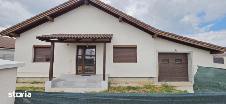 Casă cu 2 camere cu Teren 580 Mp în Sântandrei