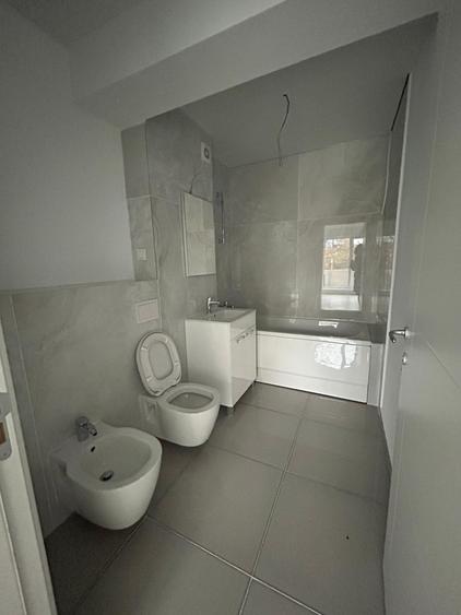 Apartament cu 4 camere decomandat în Albert