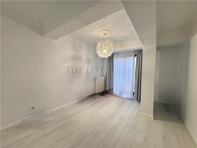 Apartament cu 3 camere decomandat, mobilat în Aviației