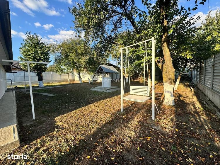 Casă cu 3 camere cu Teren 800 Mp în Central
