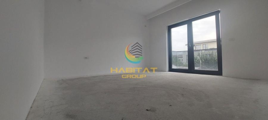 Casă individuală cu 5 camere cu Canalizare în Sud