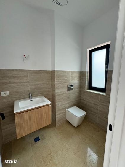 Casă cu 4 camere cu Teren 320 Mp în Ghencea