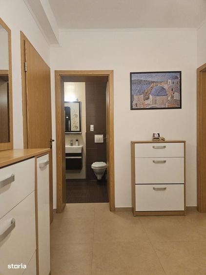 Apartament cu 2 camere decomandat în Est