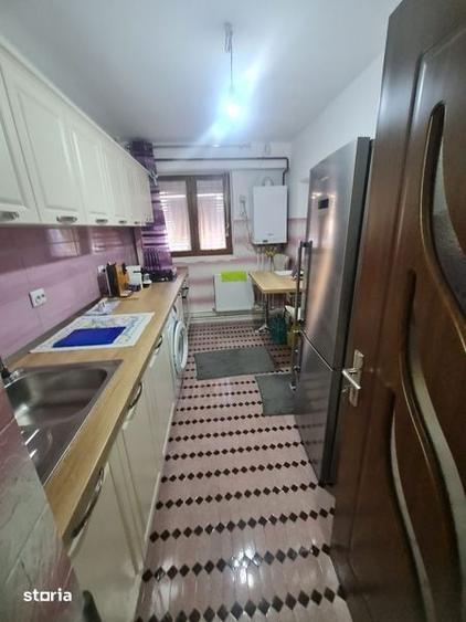 Apartament cu 4 camere decomandat în Țiglina 1