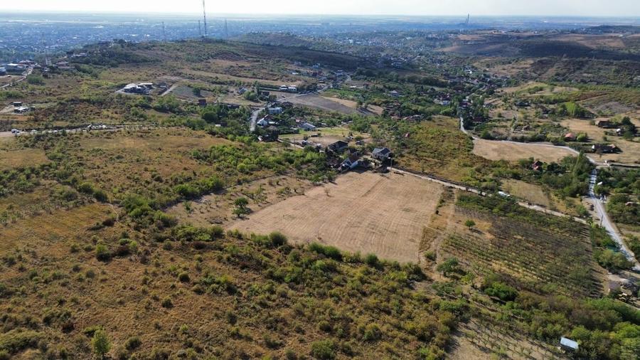 Teren intravilan de vânzare – 6.937 m² | Strada Sofiei, Oradea - 1