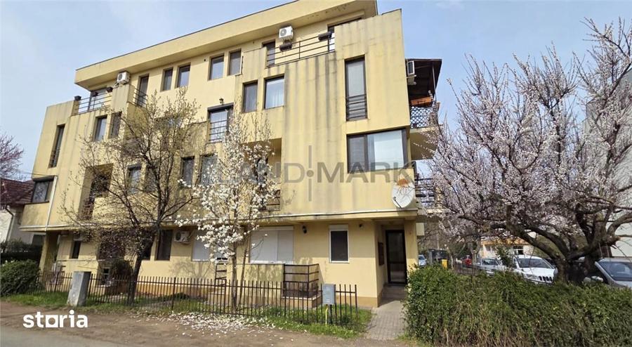 Apartament cu 3 camere decomandat în Ghirodei