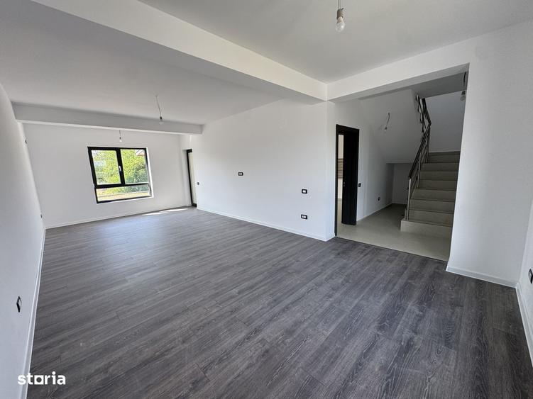 Casă cu 4 camere în Gulia