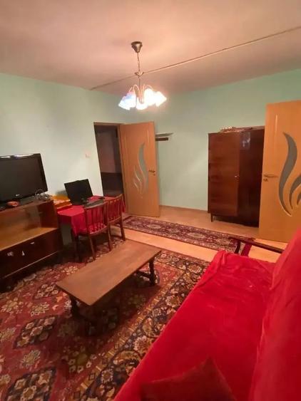 Apartament cu 2 camere semidecomandat, mobilat în Lujerului