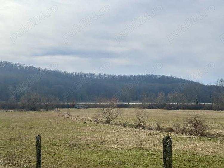 Teren de 802 mp, în Periferie