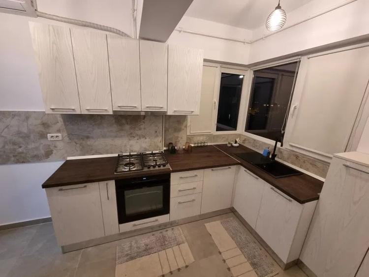 Central adress 2 camere cu balcon - 3