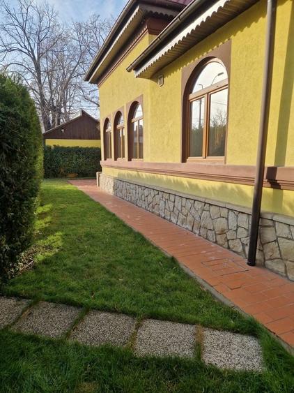 Casă cu 4 camere în Ultracentral