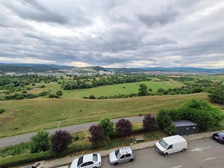 Apartament cu 2 camere decomandat, mobilat în Aeroport