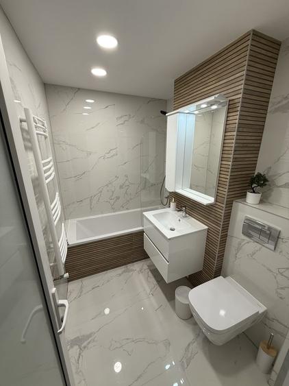 Apartament cu 2 camere decomandat în Lipovei