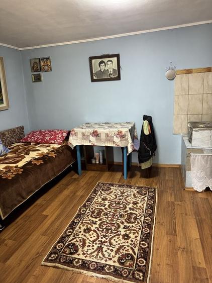 Casă cu 4 camere în Chercea