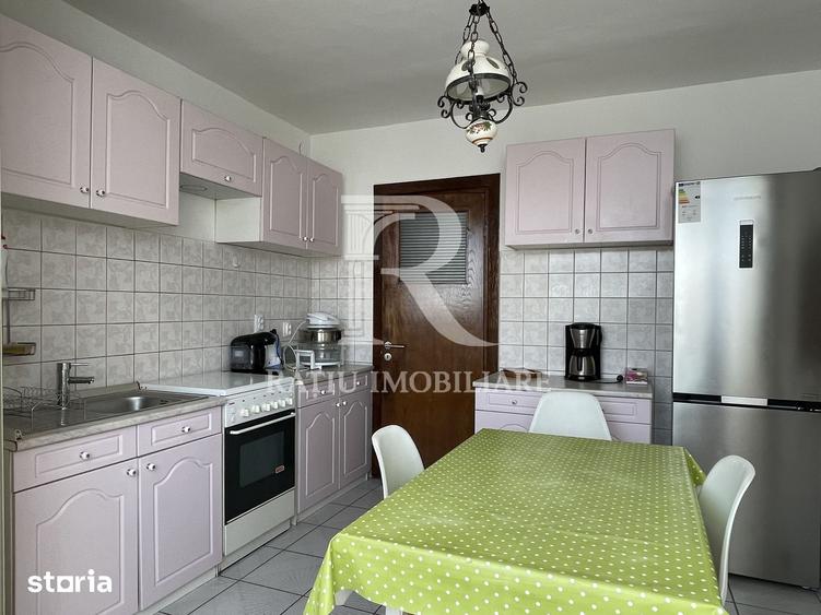 Apartament cu 4 camere în Rogerius