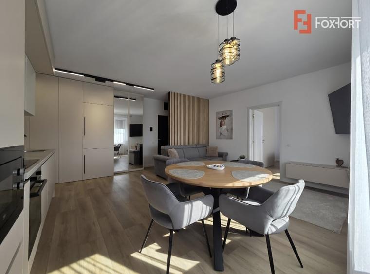 Apartament cu 3 camere decomandat, mobilat în Malul Mureșului