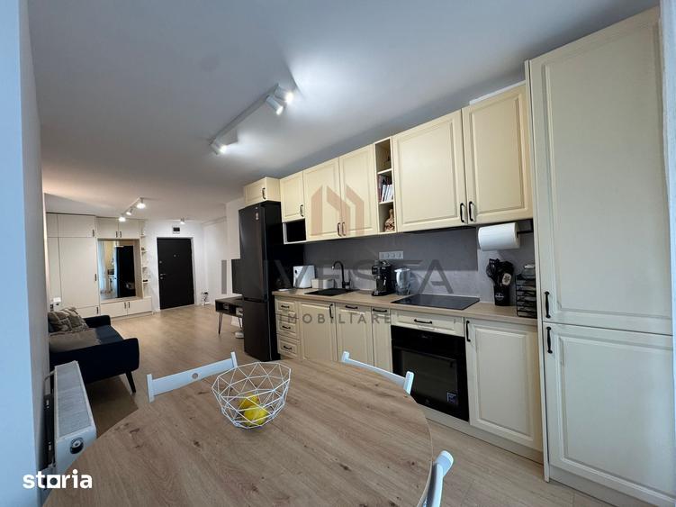 Apartament cu 2 camere semidecomandat în Gruia