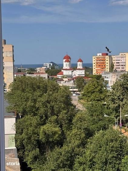 inchiriez apartament doua camere decomandat - 1
