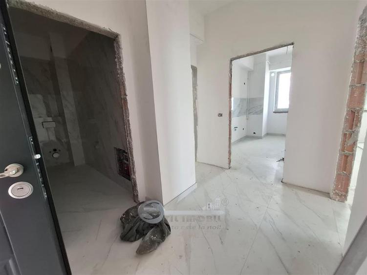 Apartament cu 2 camere decomandat în Galata