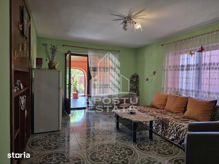 Casă cu 5 camere cu Teren 1016 Mp în Central