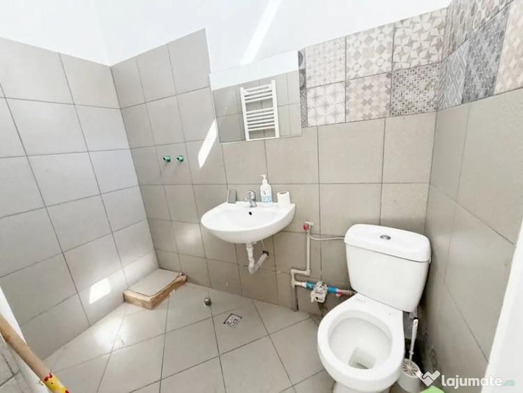 Spațiu comercial, de 54 mp, în Craiovei