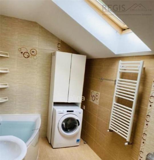 Casă cu 4 camere cu Teren 350 Mp în Noua