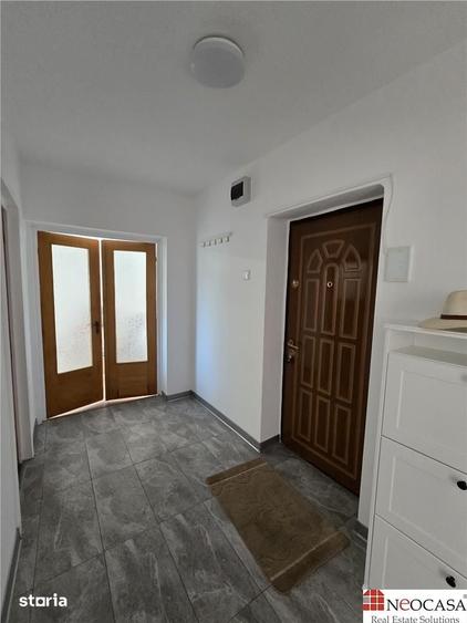 Apartament cu 3 camere în Victoriei
