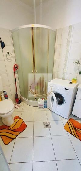 Casă individuală cu 4 camere cu Canalizare în Lipovei