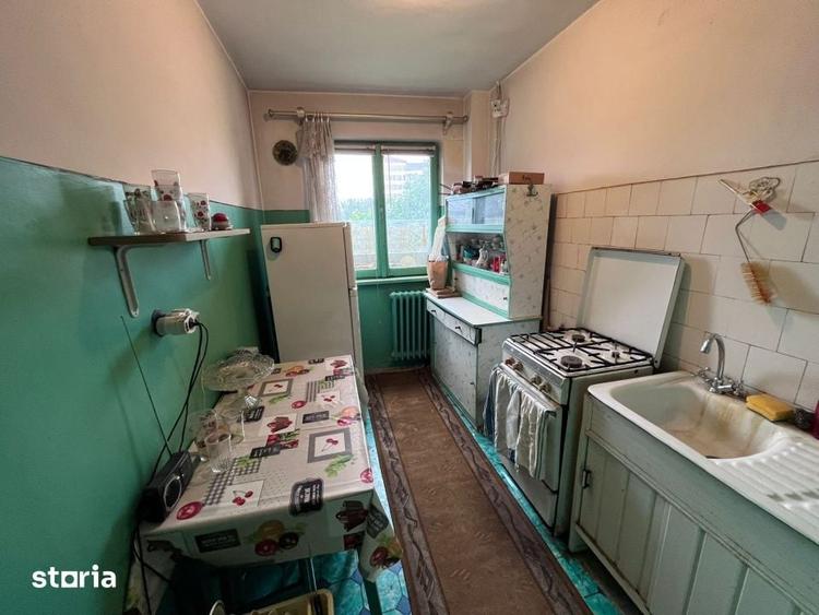 Apartament cu 3 camere decomandat în 1 Mai