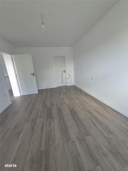 Casă cu 4 camere în Moșnița Veche