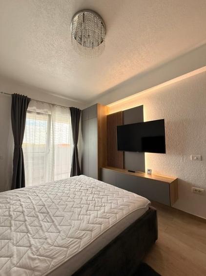 Apartament cu 2 camere decomandat, mobilat în Buziașului