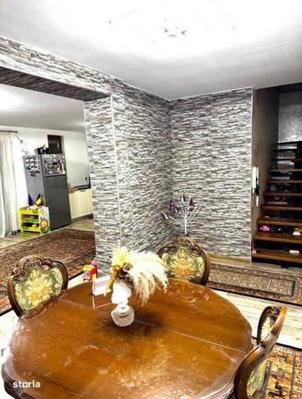 Casă cu 4 camere în Sânnicoară
