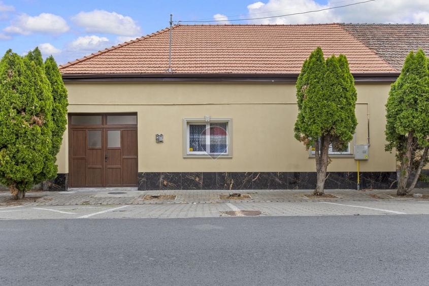 Casă individuală cu 3 camere cu Teren 435 Mp în Ultracentral