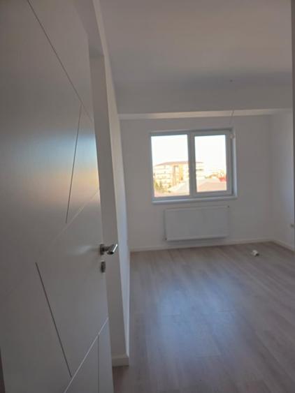 Apartament cu 2 camere decomandat în Berceni — fotografia 3