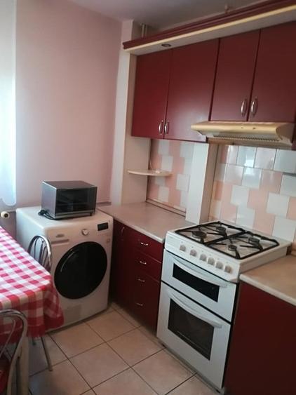 Apartament cu 7 camere decomandat în Nădlac