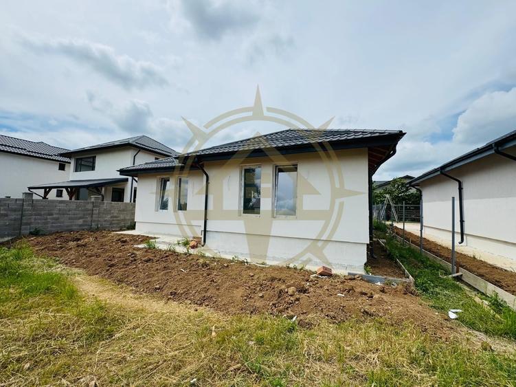 Casă cu 3 camere cu Teren 407 Mp în Crevedia