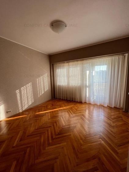 Apartament cu 3 camere decomandat în Unirii