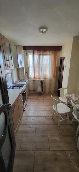 Apartament cu 2 camere decomandat, mobilat în Lotus