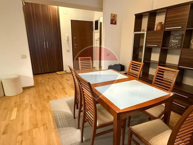 Apartament cu 2 camere semidecomandat, mobilat în Herăstrău