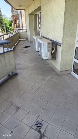 Apartament cu 4 camere în Primăverii