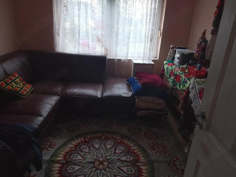 Casă cu 2 camere cu Teren 1198 Mp în Central