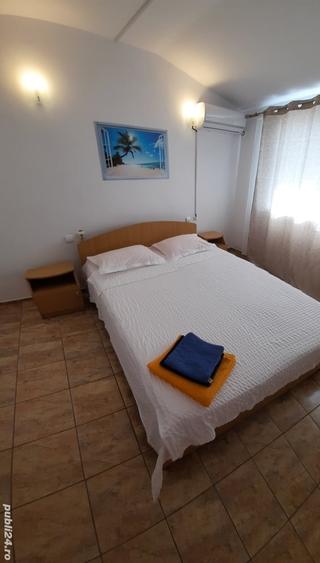 Casă cu 6 camere cu Teren 1200 Mp în Costinești